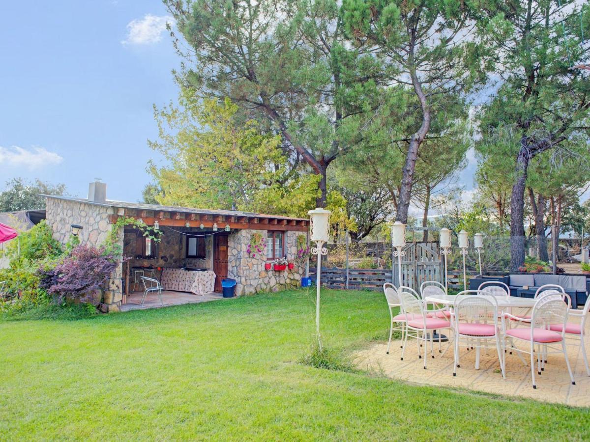 Rural Apartment With Shared Garden Pool And Spa Galapagar Camera foto
